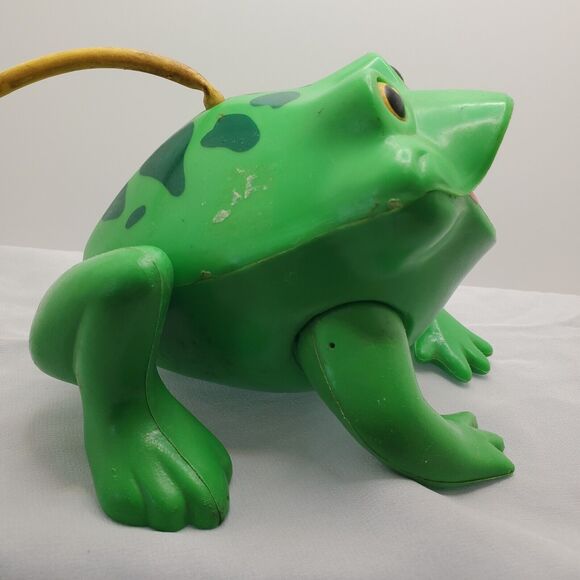 Fisher Price Vintage Jumping Frisky Frog 1971 No Box Original Pump Cracked Retro - Picture 6 of 10